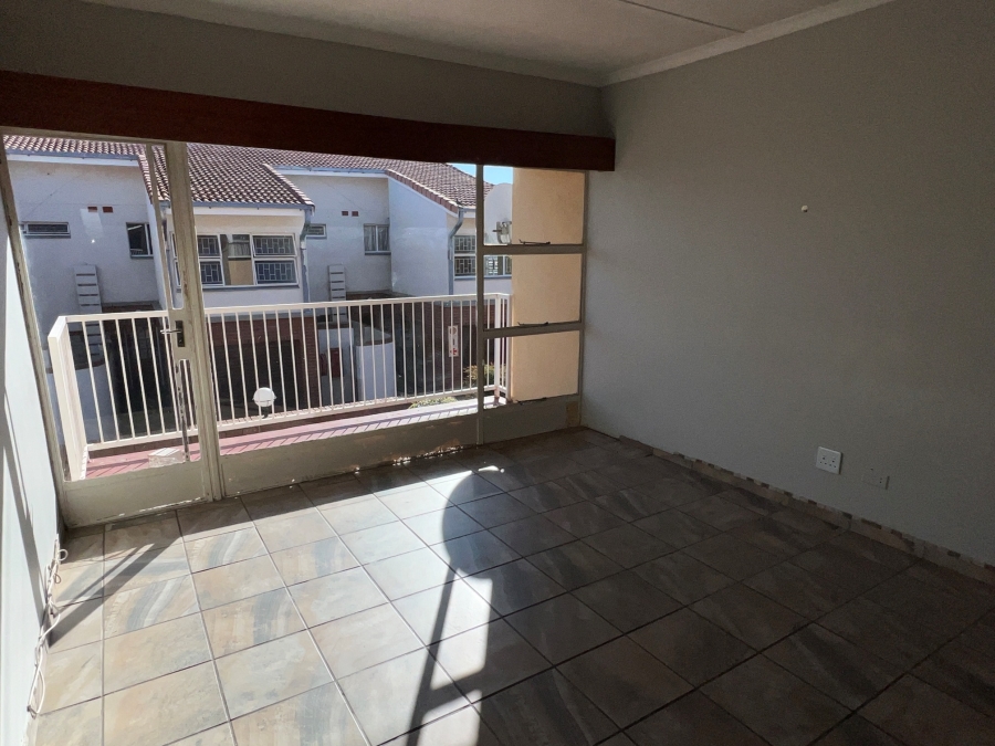 2 Bedroom Property for Sale in Potchefstroom North West